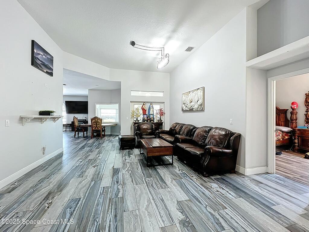 2145 Porpoise Street, Merritt Island, FL 32952