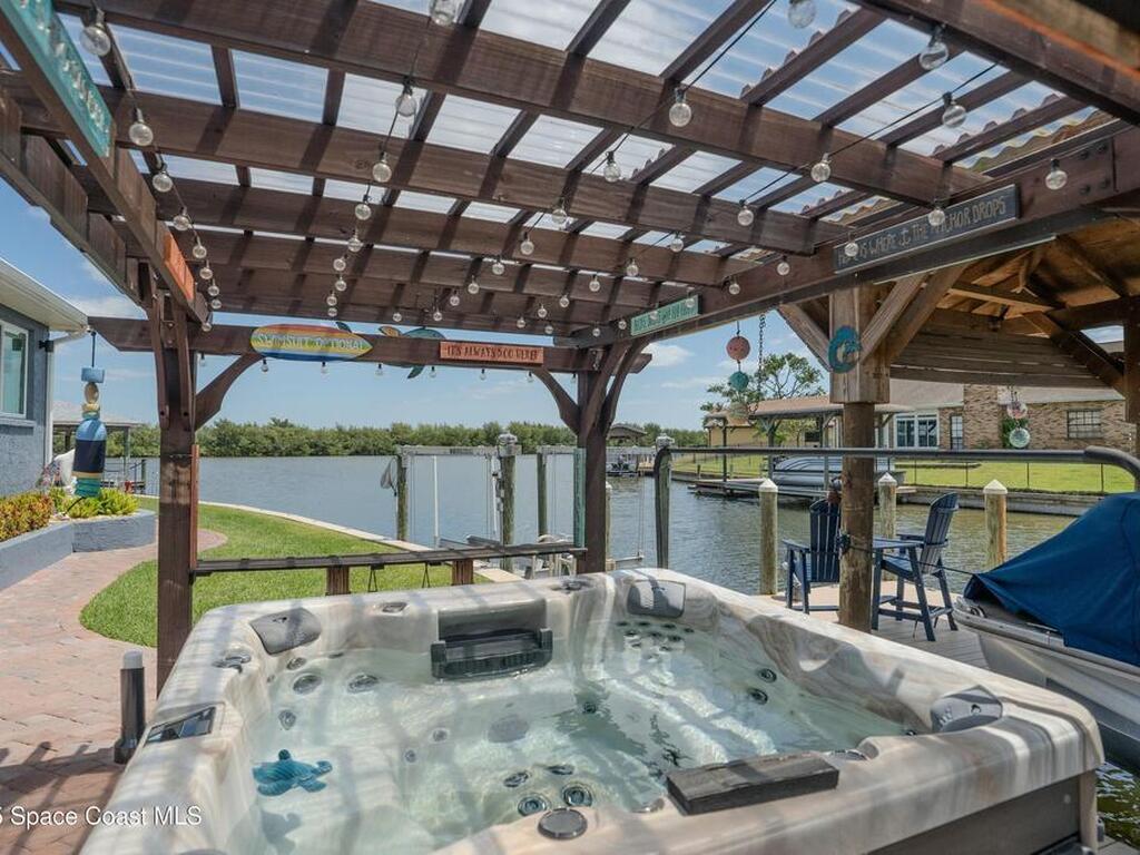 245 Cordoba Court, Merritt Island, FL 32953