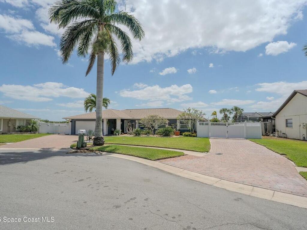 245 Cordoba Court, Merritt Island, FL 32953