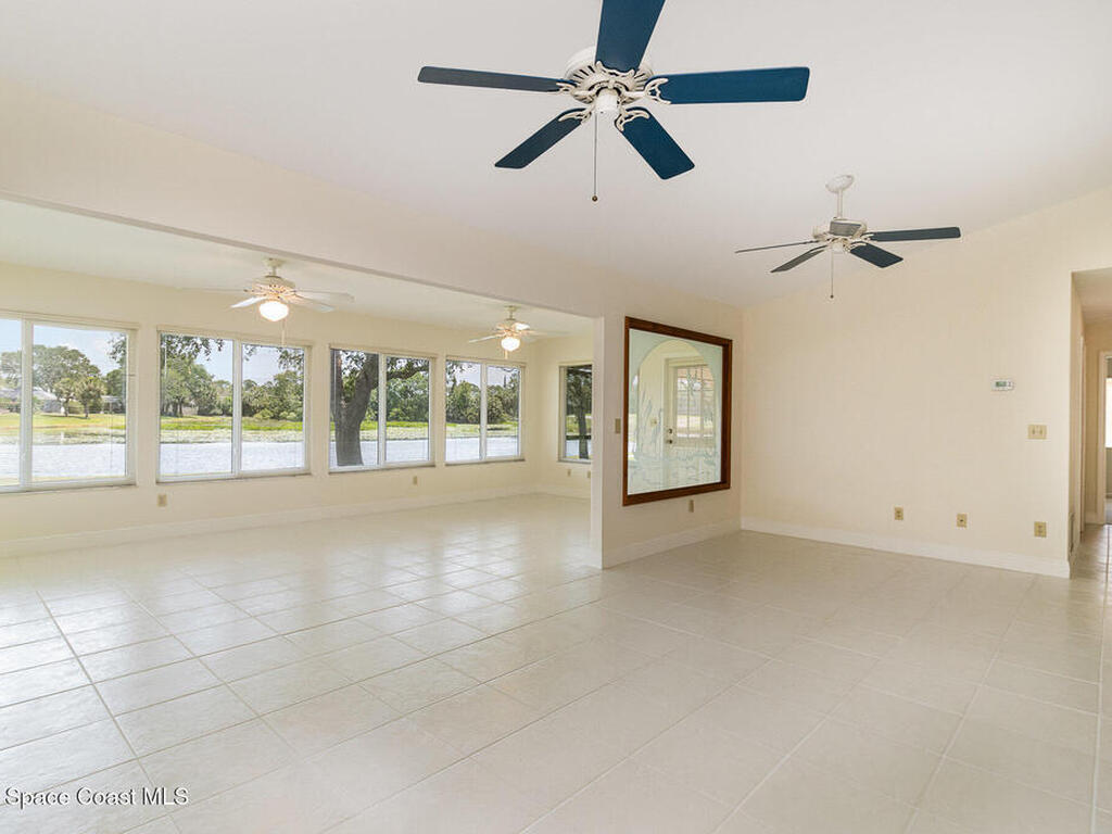1375 Mayflower Avenue, Suntree, FL 32940