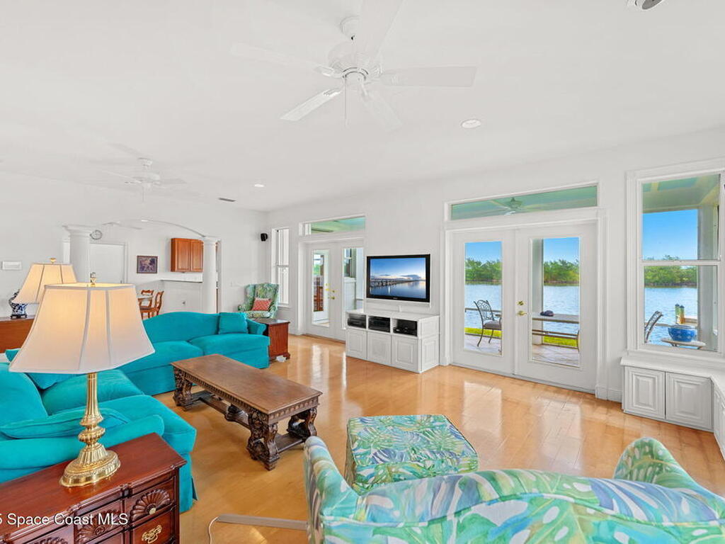 1947 Sykes Creek Drive, Merritt Island, FL 32953