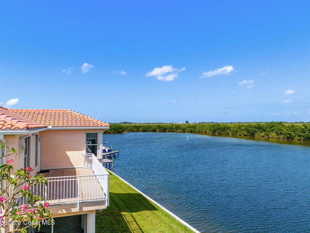 1947 Sykes Creek Drive, Merritt Island, FL 32953