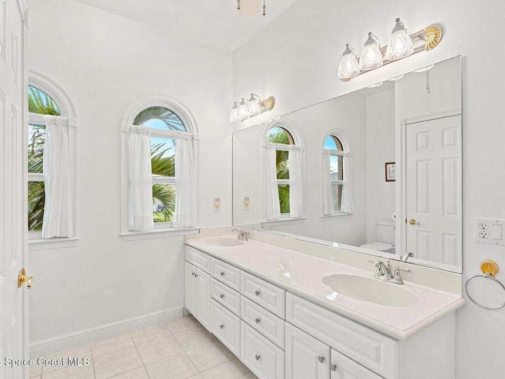 1947 Sykes Creek Drive, Merritt Island, FL 32953