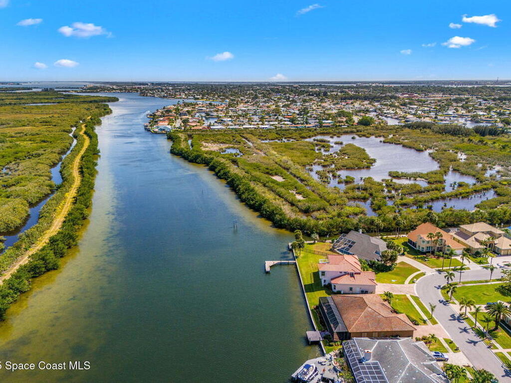1947 Sykes Creek Drive, Merritt Island, FL 32953