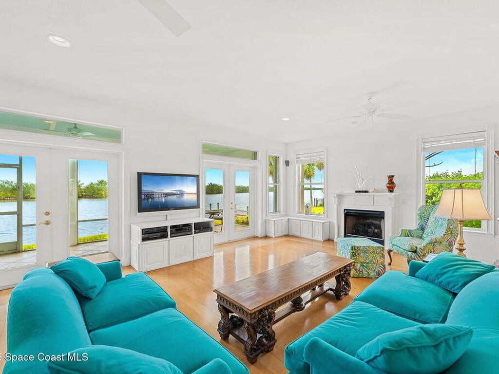 1947 Sykes Creek Drive, Merritt Island, FL 32953