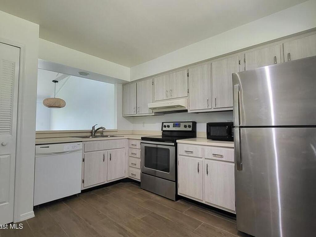 2016 N Grant Place, Melbourne, FL 32901