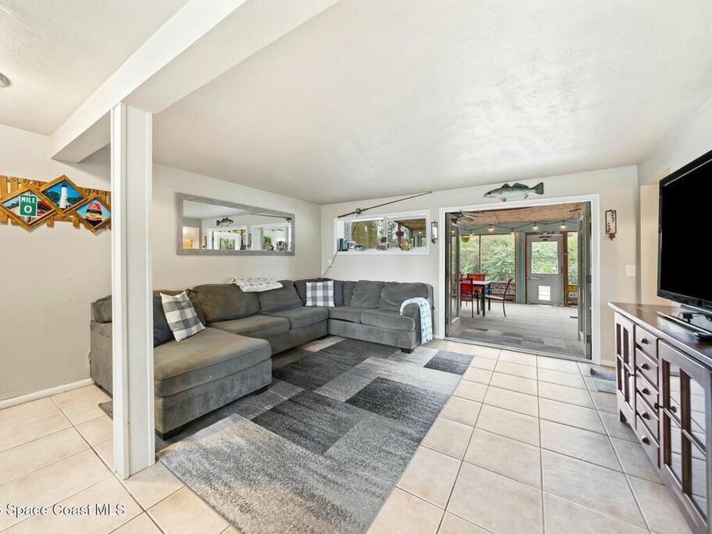 105 Richland Avenue, Merritt Island, FL 32953