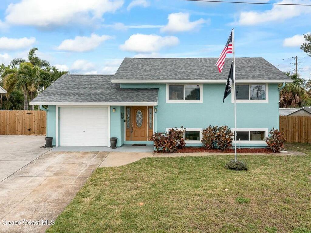 105 Richland Avenue, Merritt Island, FL 32953