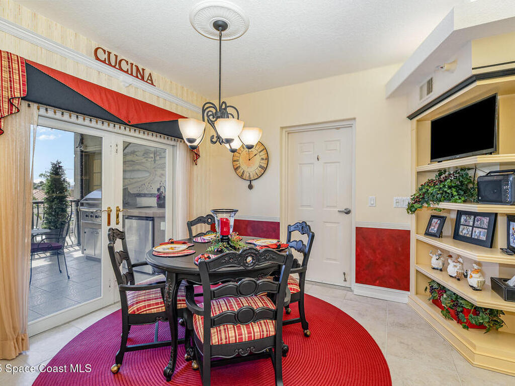 19 N Indian River Drive, Cocoa, FL 32922