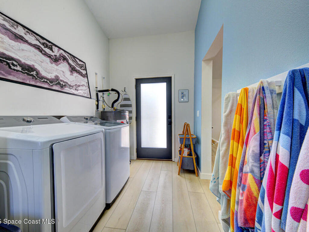 911 Bali Road, Cocoa Beach, FL 32931