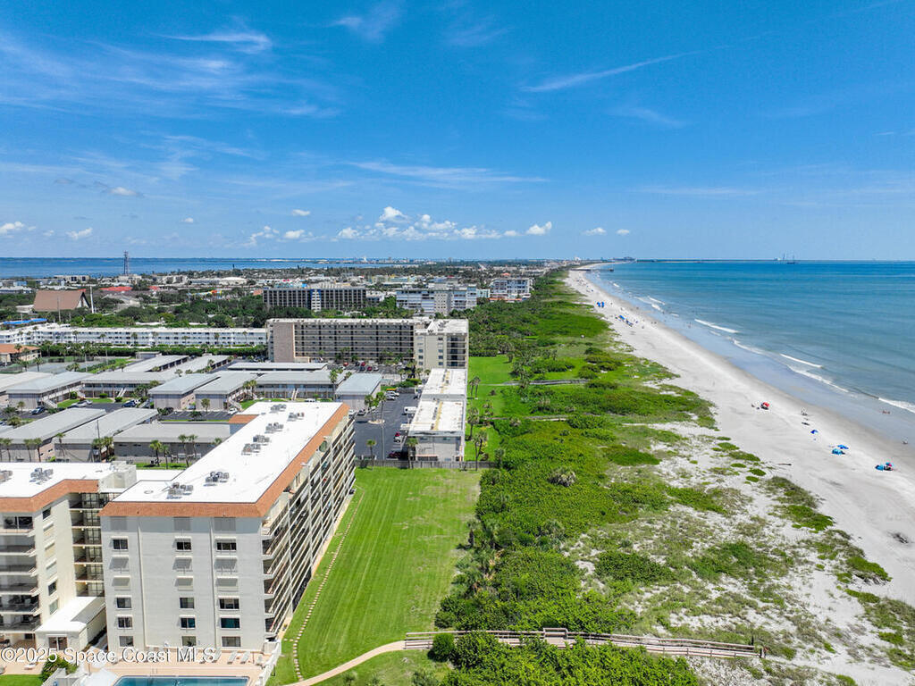 3060 N Atlantic Avenue, Cocoa Beach, FL 32931
