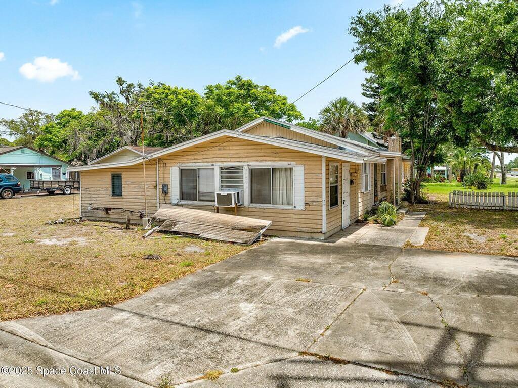 4060 Coquina Avenue, Titusville, FL 32780