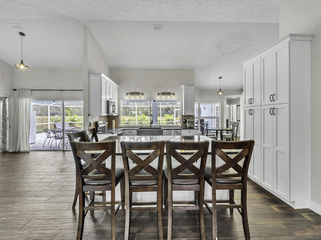 8625 Fleming Grant Road, Sebastian, FL 32976