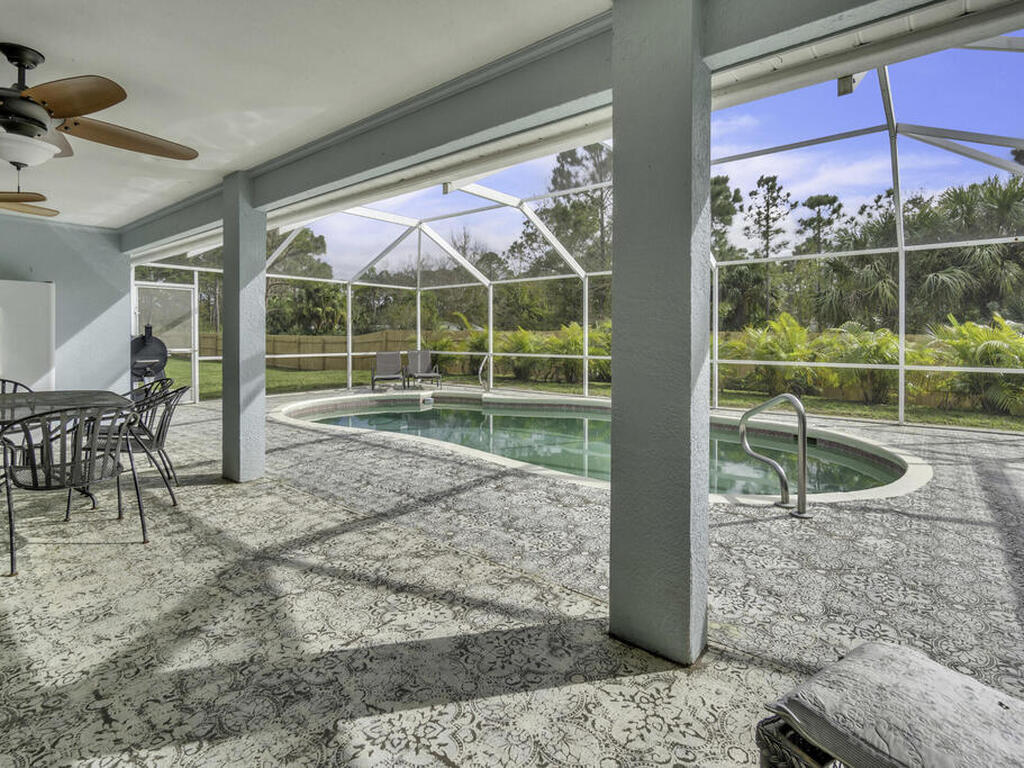 8625 Fleming Grant Road, Sebastian, FL 32976