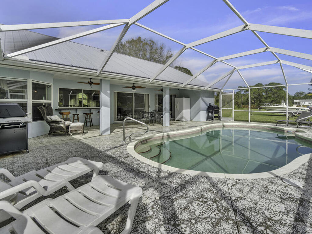 8625 Fleming Grant Road, Sebastian, FL 32976
