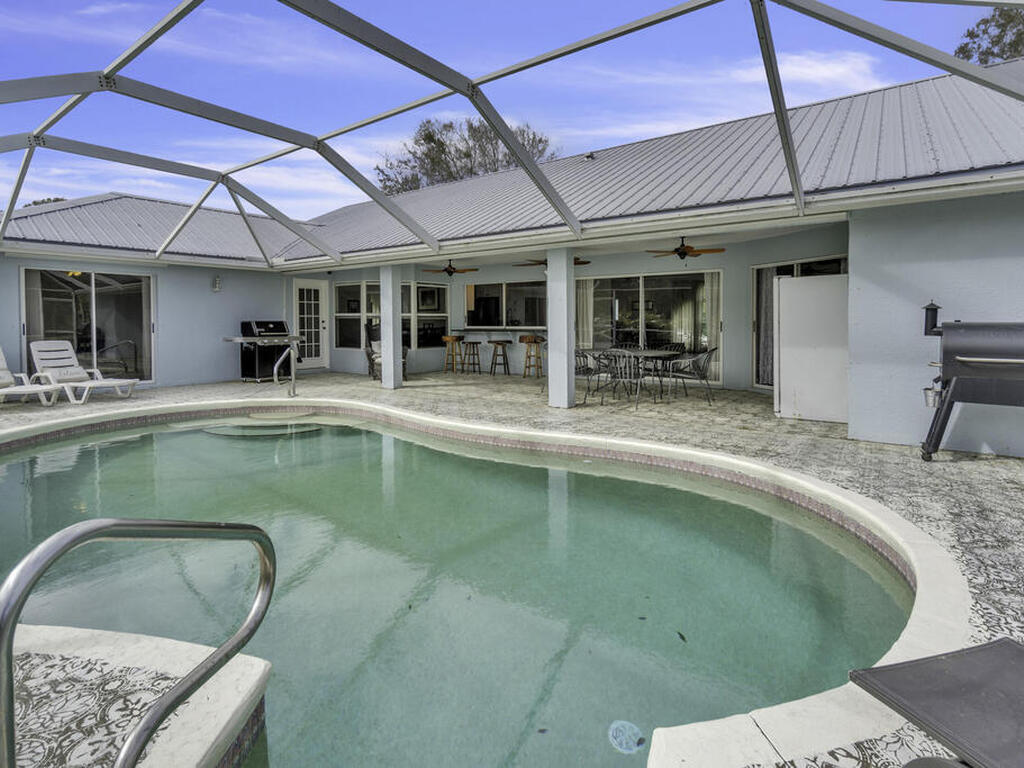 8625 Fleming Grant Road, Sebastian, FL 32976