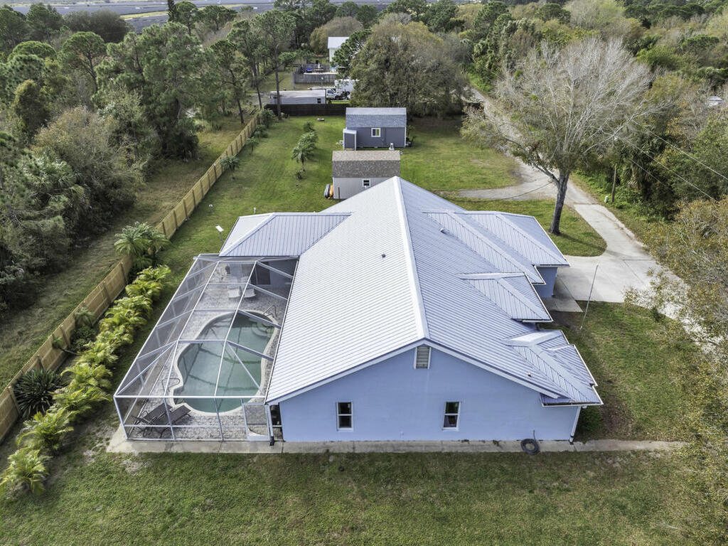8625 Fleming Grant Road, Sebastian, FL 32976