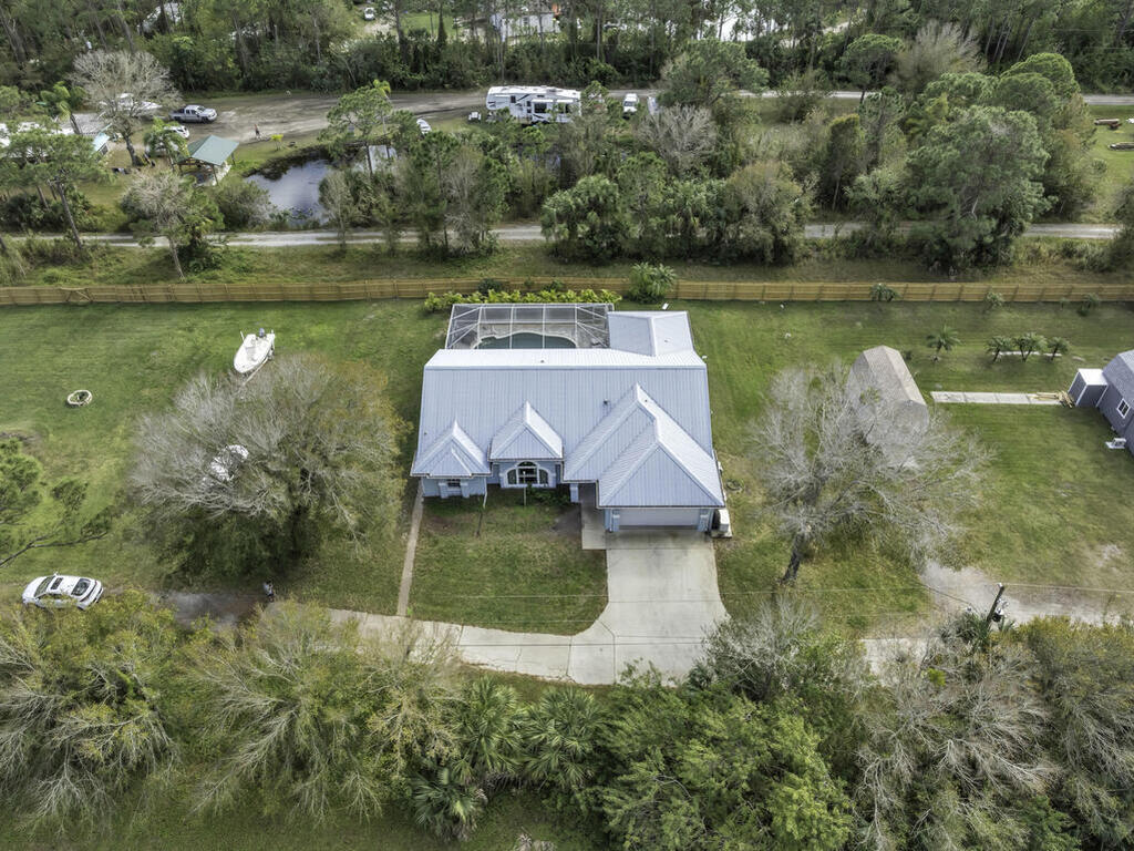 8625 Fleming Grant Road, Sebastian, FL 32976