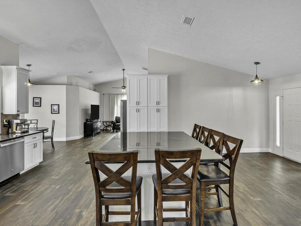8625 Fleming Grant Road, Sebastian, FL 32976
