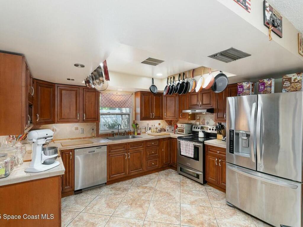 1351 Cherry Hills Road, Palm Bay, FL 32905