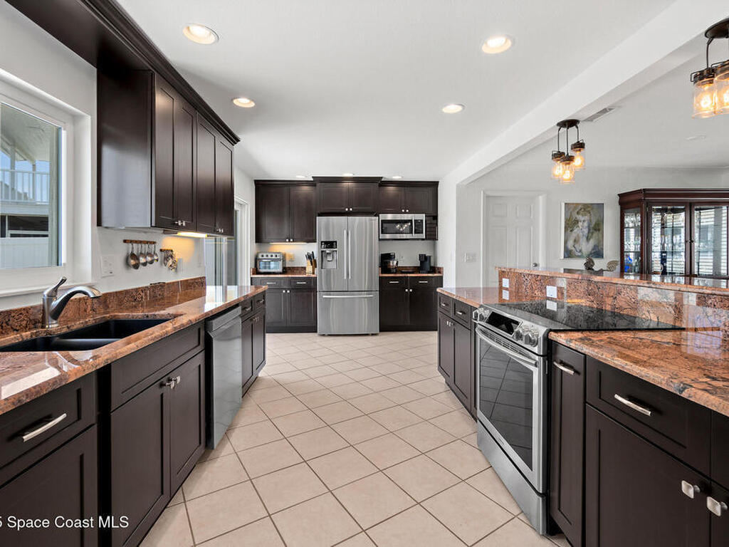 630 Paula Avenue, Merritt Island, FL 32953