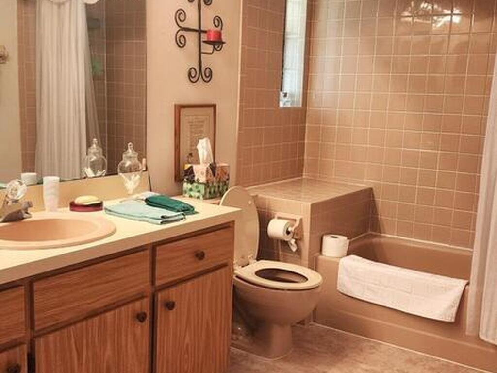 1381 Mann Avenue, Palm Bay, FL 32907