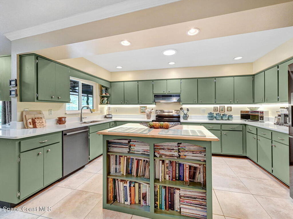 847 Kerry Downs Circle, Melbourne, FL 32940