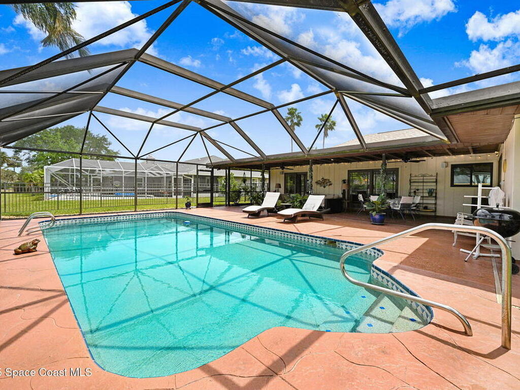 847 Kerry Downs Circle, Melbourne, FL 32940