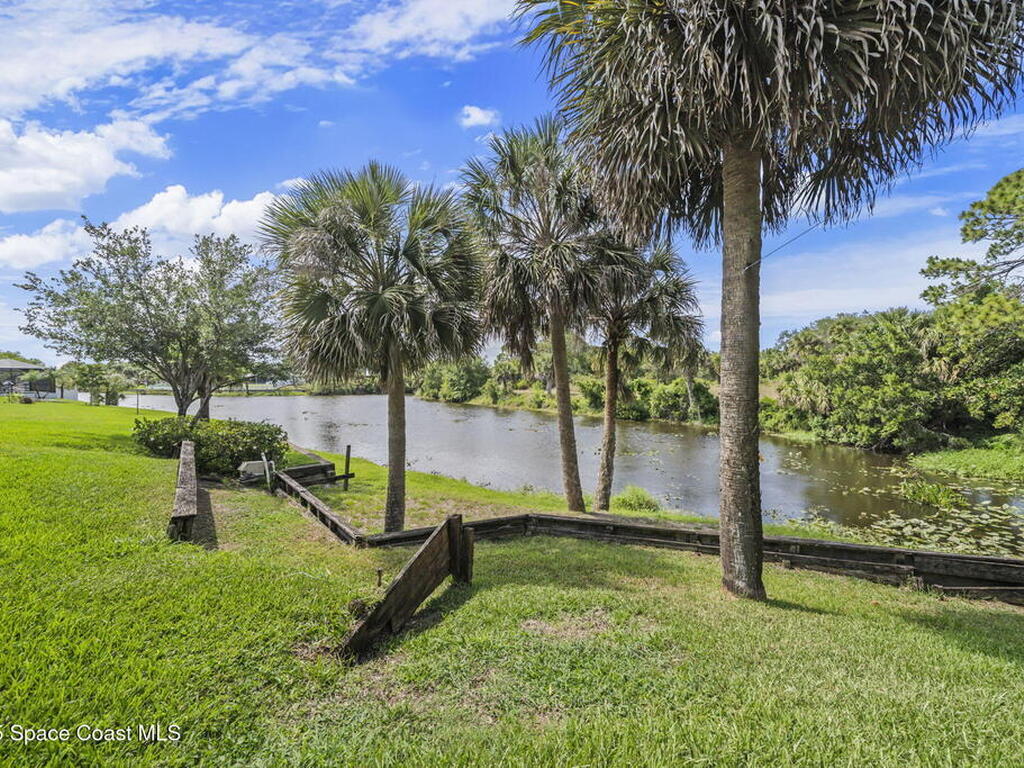 101 Joy Haven Drive, Sebastian, FL 32958