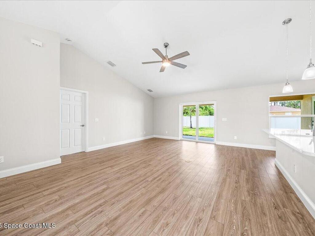 1204 Captiva Island Circle, Palm Bay, FL 32908