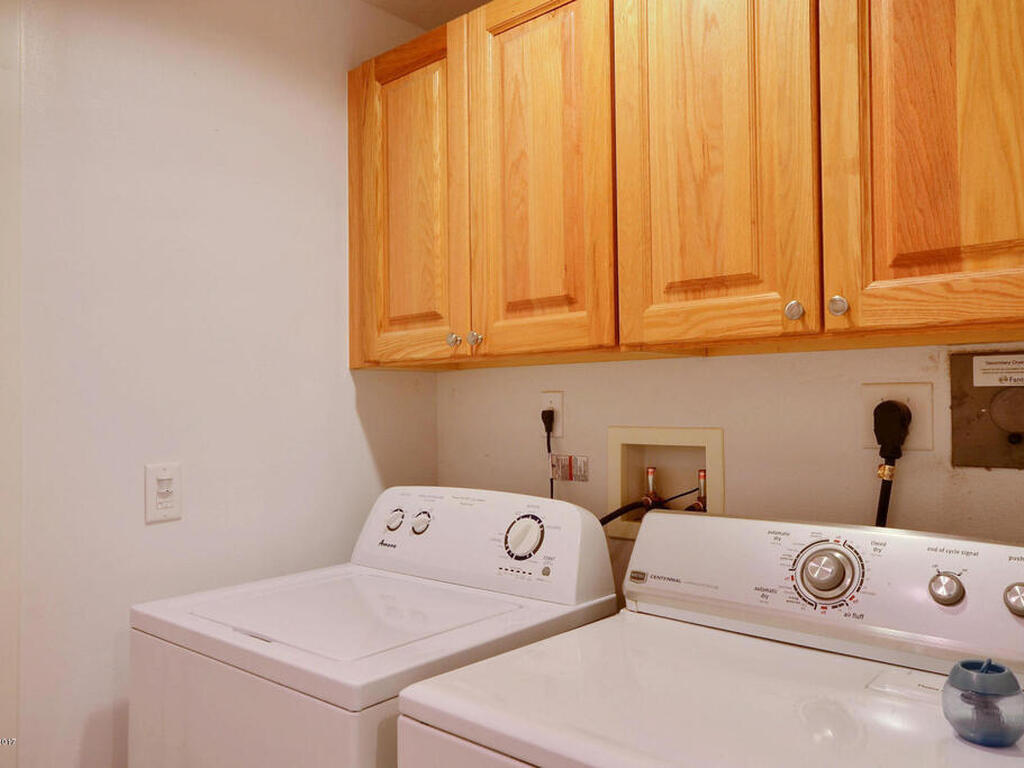 130 Warsteiner Way, Melbourne Beach, FL 32951