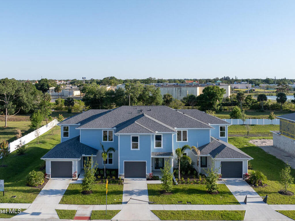 207 Hidden Woods Place, Melbourne, FL 32901