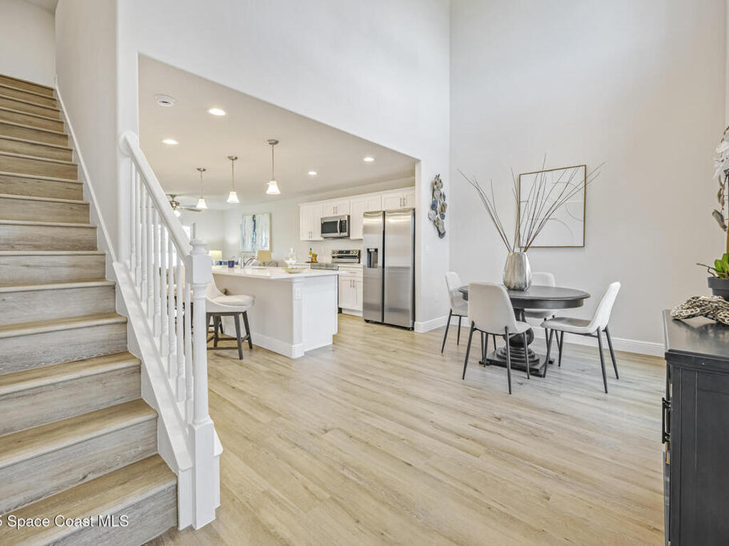 207 Hidden Woods Place, Melbourne, FL 32901