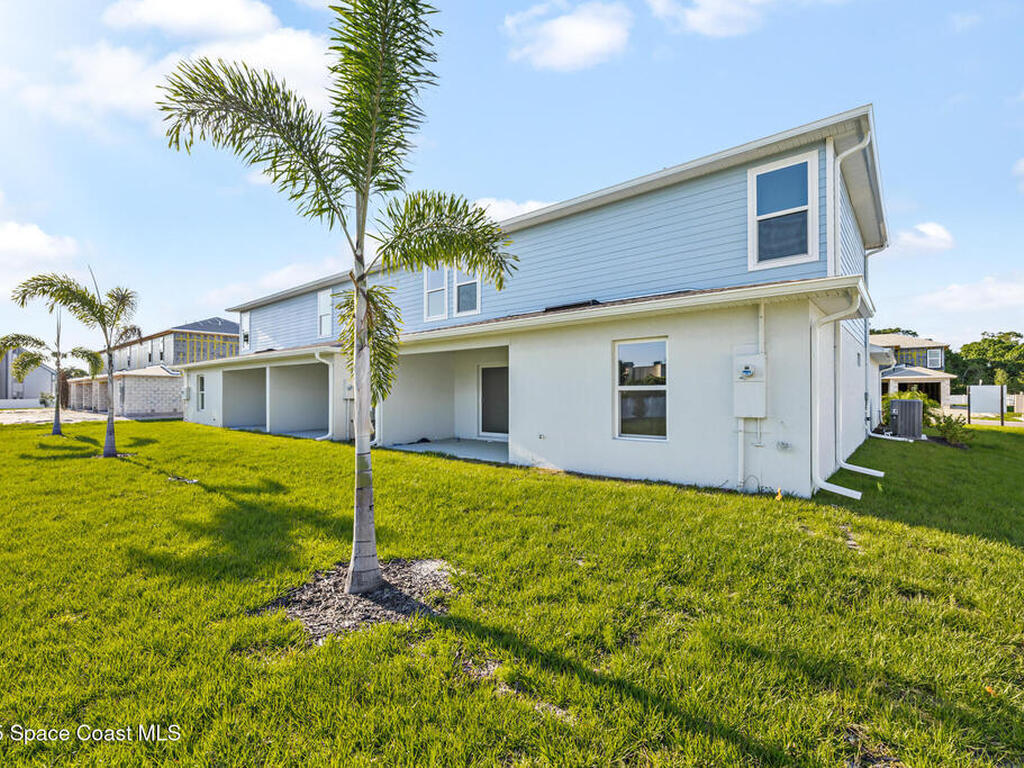 207 Hidden Woods Place, Melbourne, FL 32901