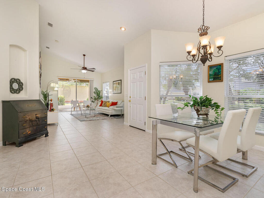 2500 Camberly Circle, Melbourne, FL 32940