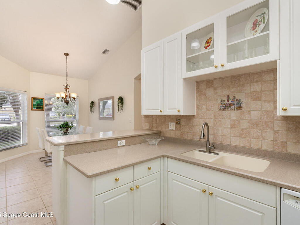 2500 Camberly Circle, Melbourne, FL 32940