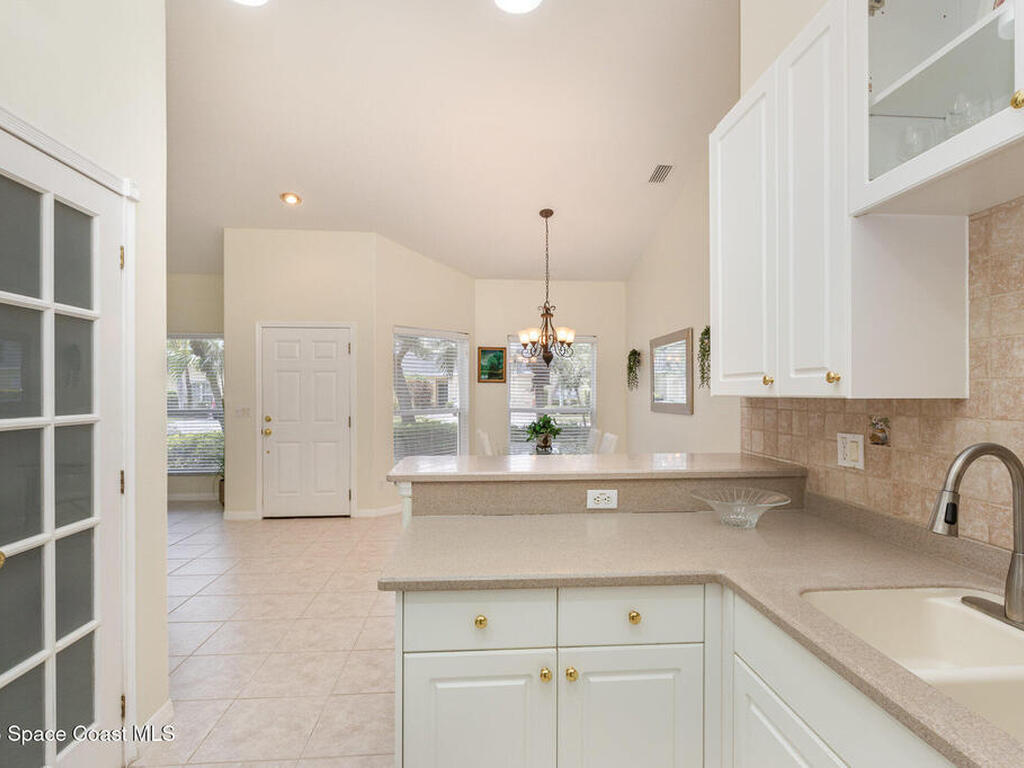 2500 Camberly Circle, Melbourne, FL 32940