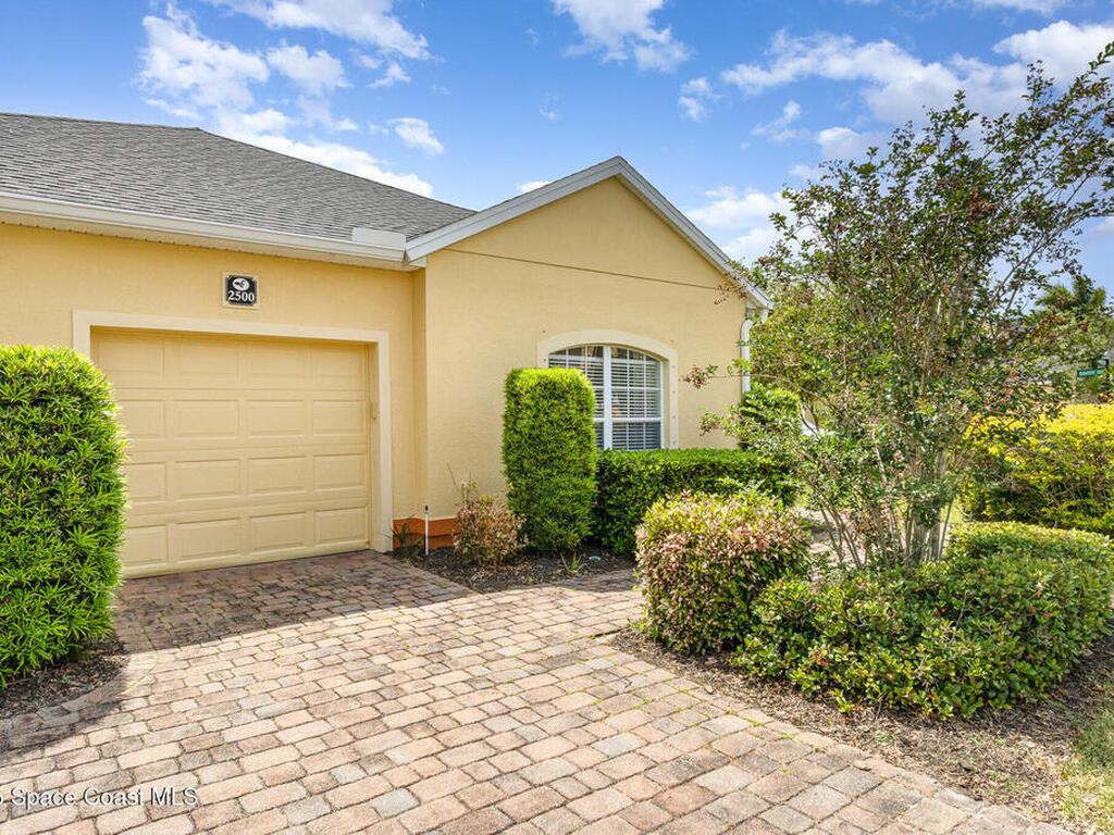 2500 Camberly Circle, Melbourne, FL 32940