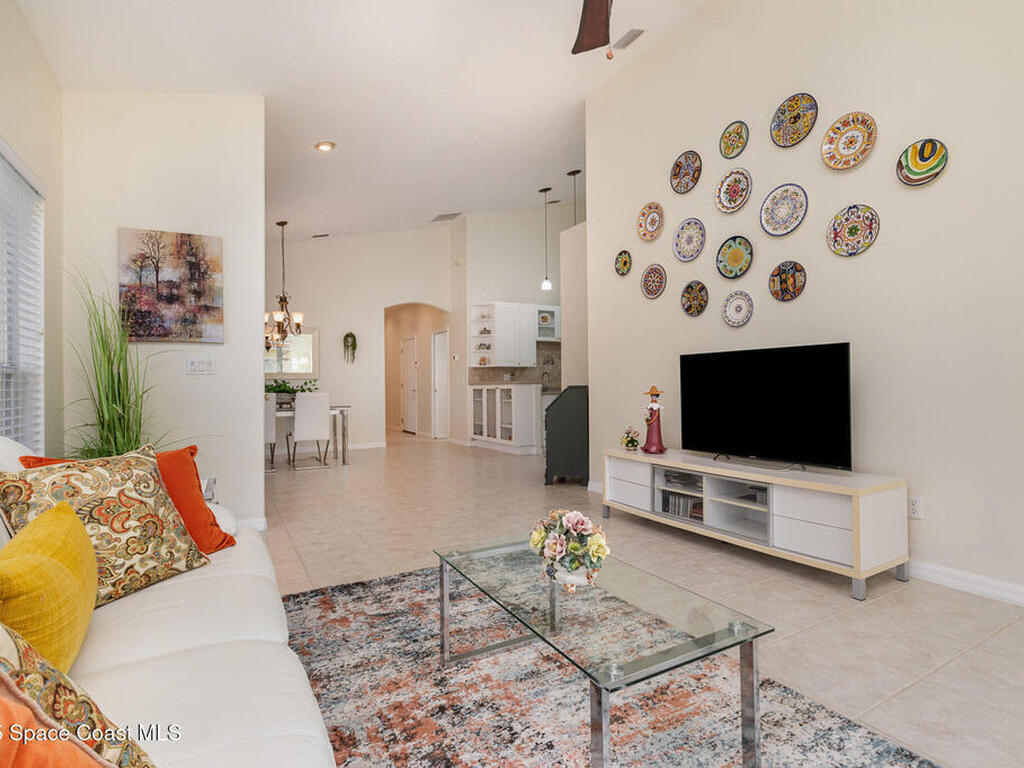 2500 Camberly Circle, Melbourne, FL 32940