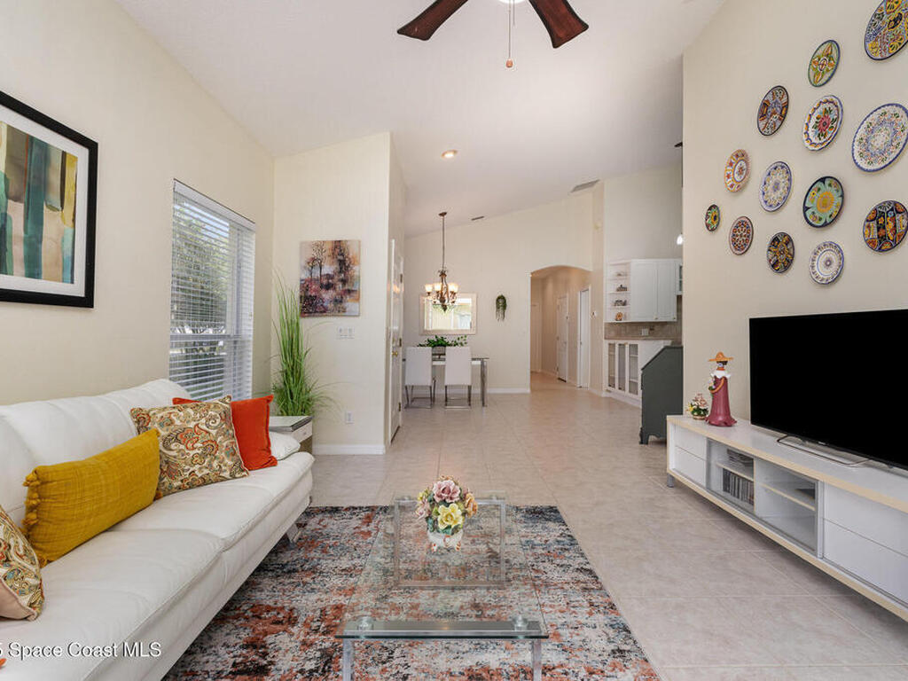 2500 Camberly Circle, Melbourne, FL 32940
