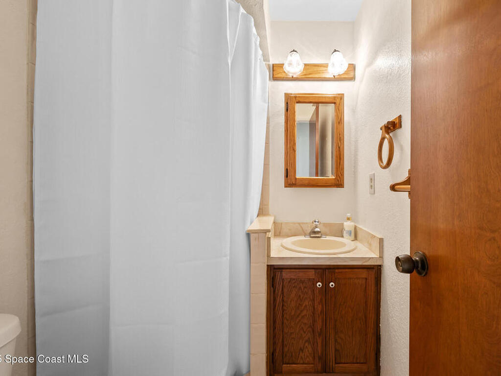 160 Amber Place, Melbourne Beach, FL 32951