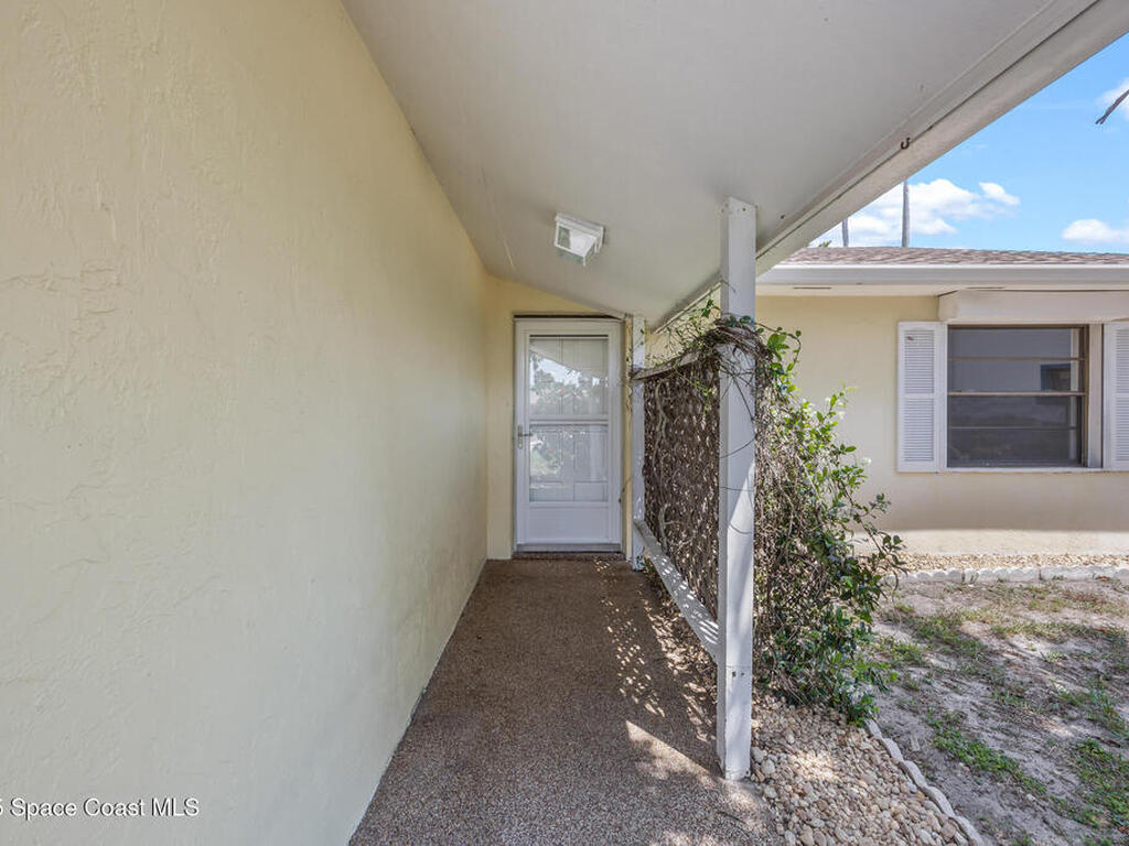 160 Amber Place, Melbourne Beach, FL 32951