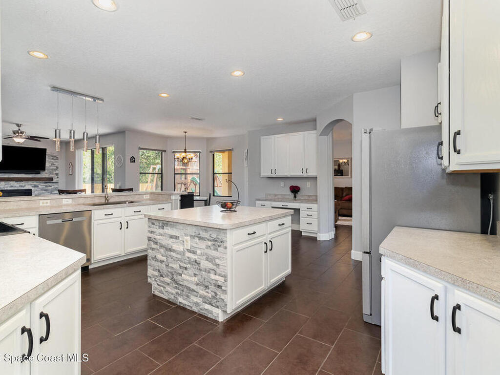 2739 Village Pine Terrace, Orlando, FL 32833