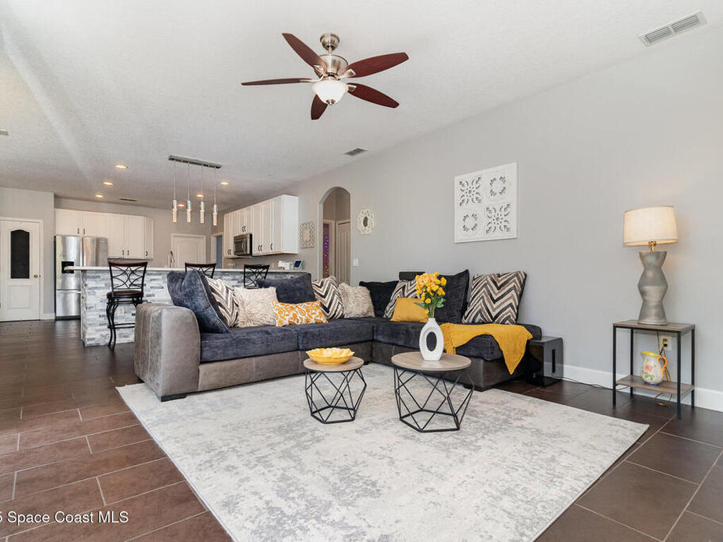 2739 Village Pine Terrace, Orlando, FL 32833