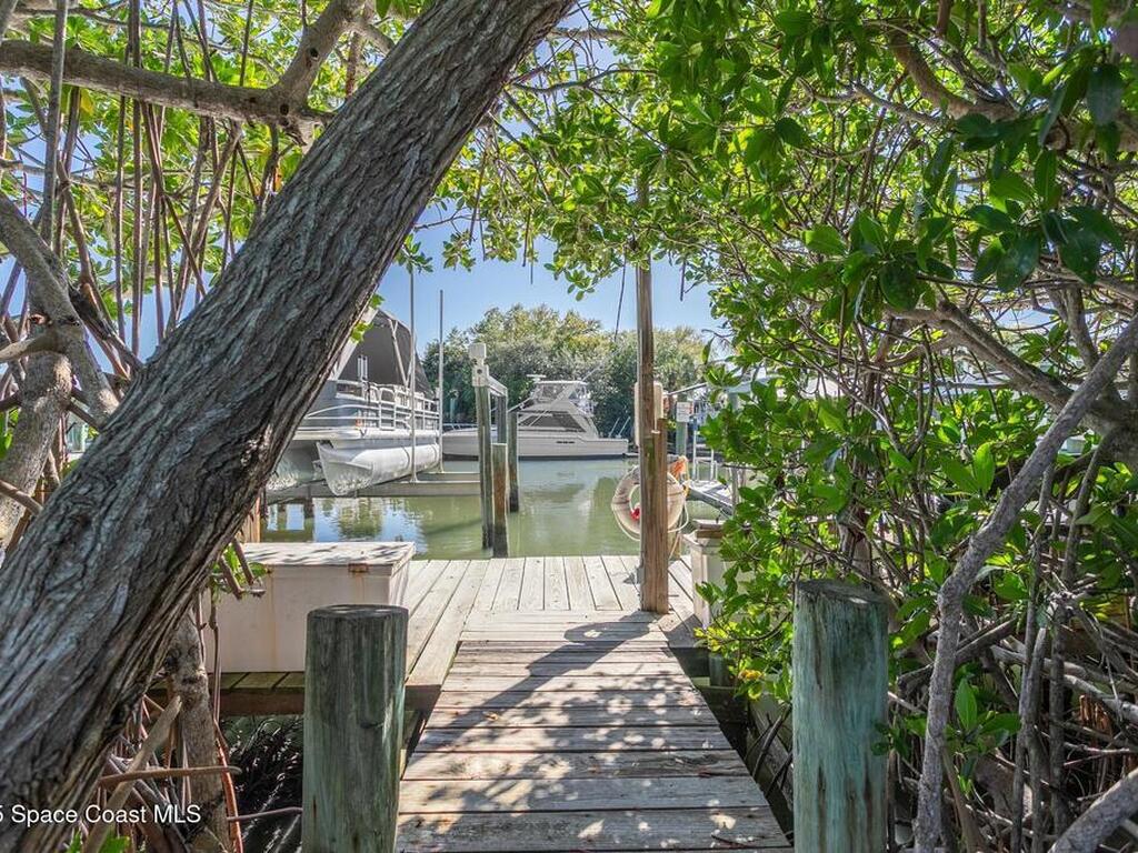3212 S Lakeview Circle, Ft. Pierce, FL 34949