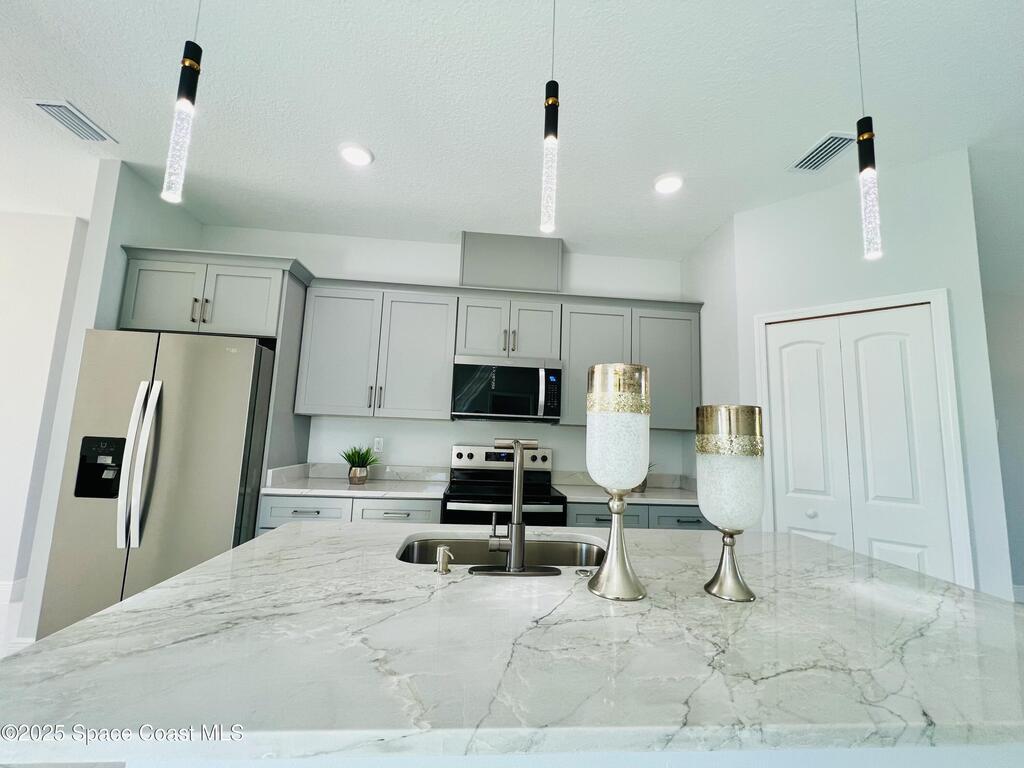 401 Homestead Avenue, Palm Bay, FL 32907