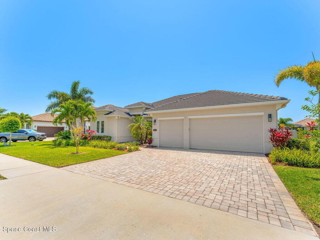 5336 Kirkwall Circle, Melbourne, FL 32940