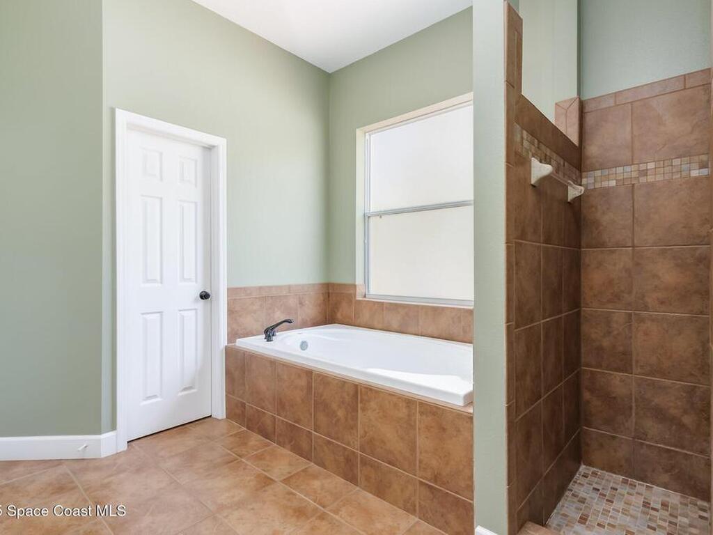 5635 N Tropical Trail, Merritt Island, FL 32953
