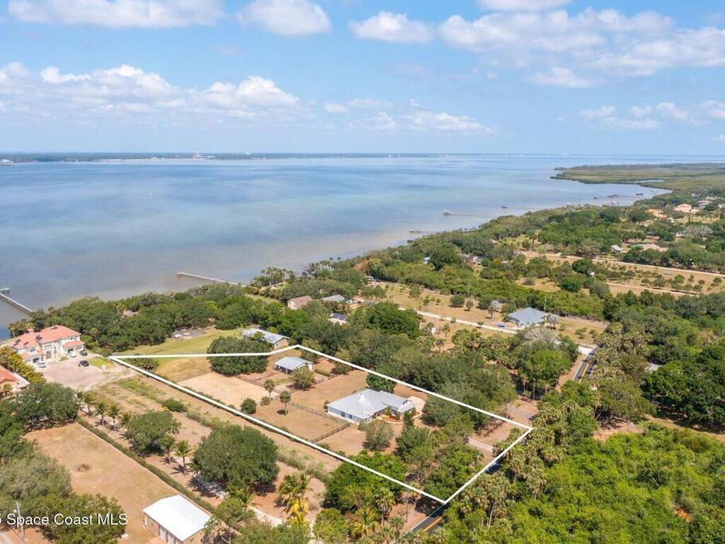 5635 N Tropical Trail, Merritt Island, FL 32953