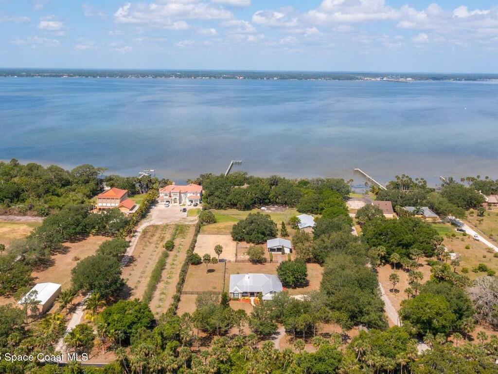 5635 N Tropical Trail, Merritt Island, FL 32953